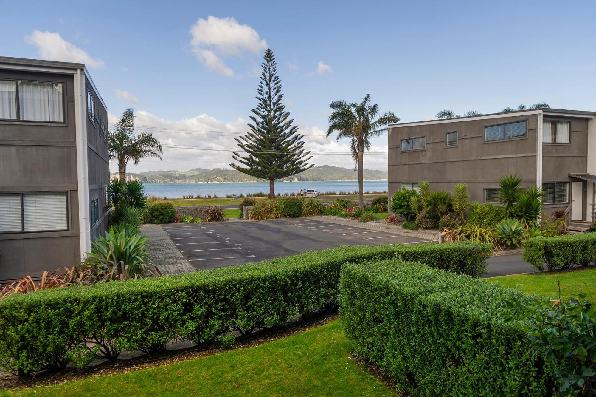 Aqua Soleil Beachfront Apartment Whitianga Exterior photo